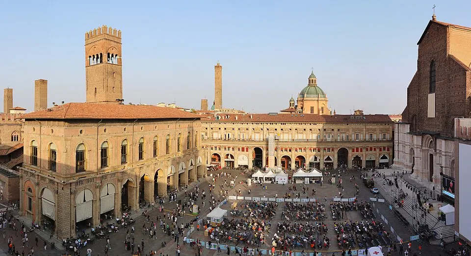 La Piazza Maggiore à Bologne