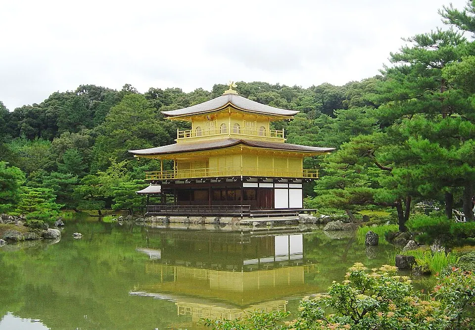 Le Pavillon d’or Kinkaku-ji à Kyoto